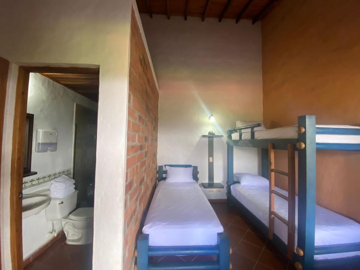 Granja Del Cafe Hotel Y Centro De Convenciones Venecia  エクステリア 写真
