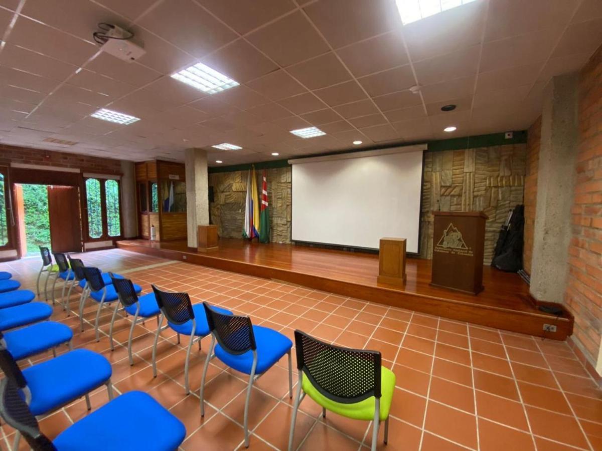 Granja Del Cafe Hotel Y Centro De Convenciones Venecia  エクステリア 写真