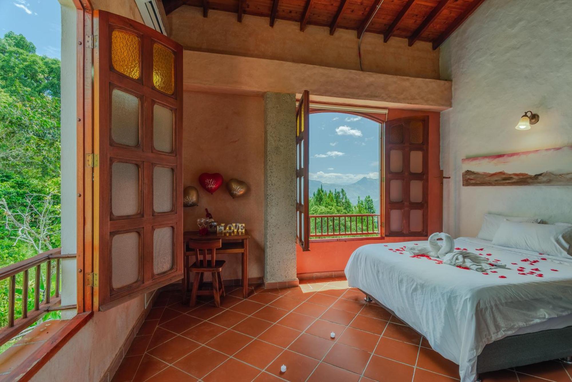 Granja Del Cafe Hotel Y Centro De Convenciones Venecia  エクステリア 写真